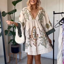 Load image into Gallery viewer, Green Embroidered Loose Mini Tunic Dress
