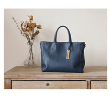 Load image into Gallery viewer, Large Full Grain Leather Tote Handbag

