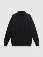 Load image into Gallery viewer, Thickened knitted sweater Loose turtleneck Pullover
