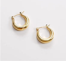 Load image into Gallery viewer, Gold Plated Chunky Small Hoop Earrings
