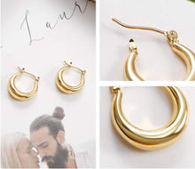 Load image into Gallery viewer, Gold Plated Chunky Small Hoop Earrings
