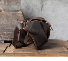 Load image into Gallery viewer, Stylish Vintage Leather Cross Body Bag for Men
